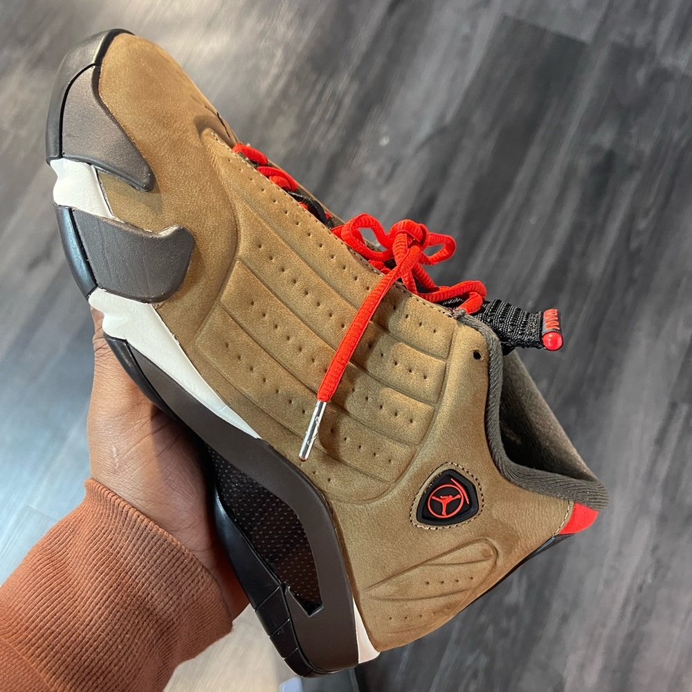 Jordan 14 sz 8 weather proof